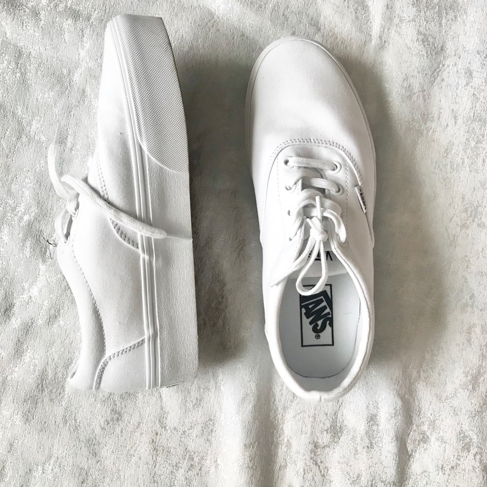 BRAND NEW with box VANS